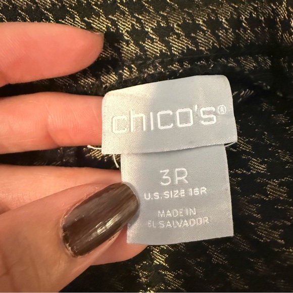 Chico's So Slimming Brigitte
Metallic Tiles Ankle Pant, Chicos Size: 3R - Picture 12 of 14